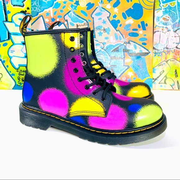 Dr. Martens Boots Women’s 5 - Picture 2 of 8